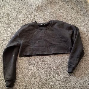 Cropped crew neck sweatshirt